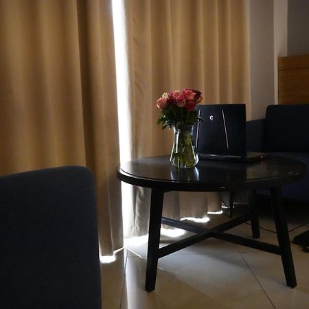 Mazeki Addis Boutique Hotel ภายนอก รูปภาพ