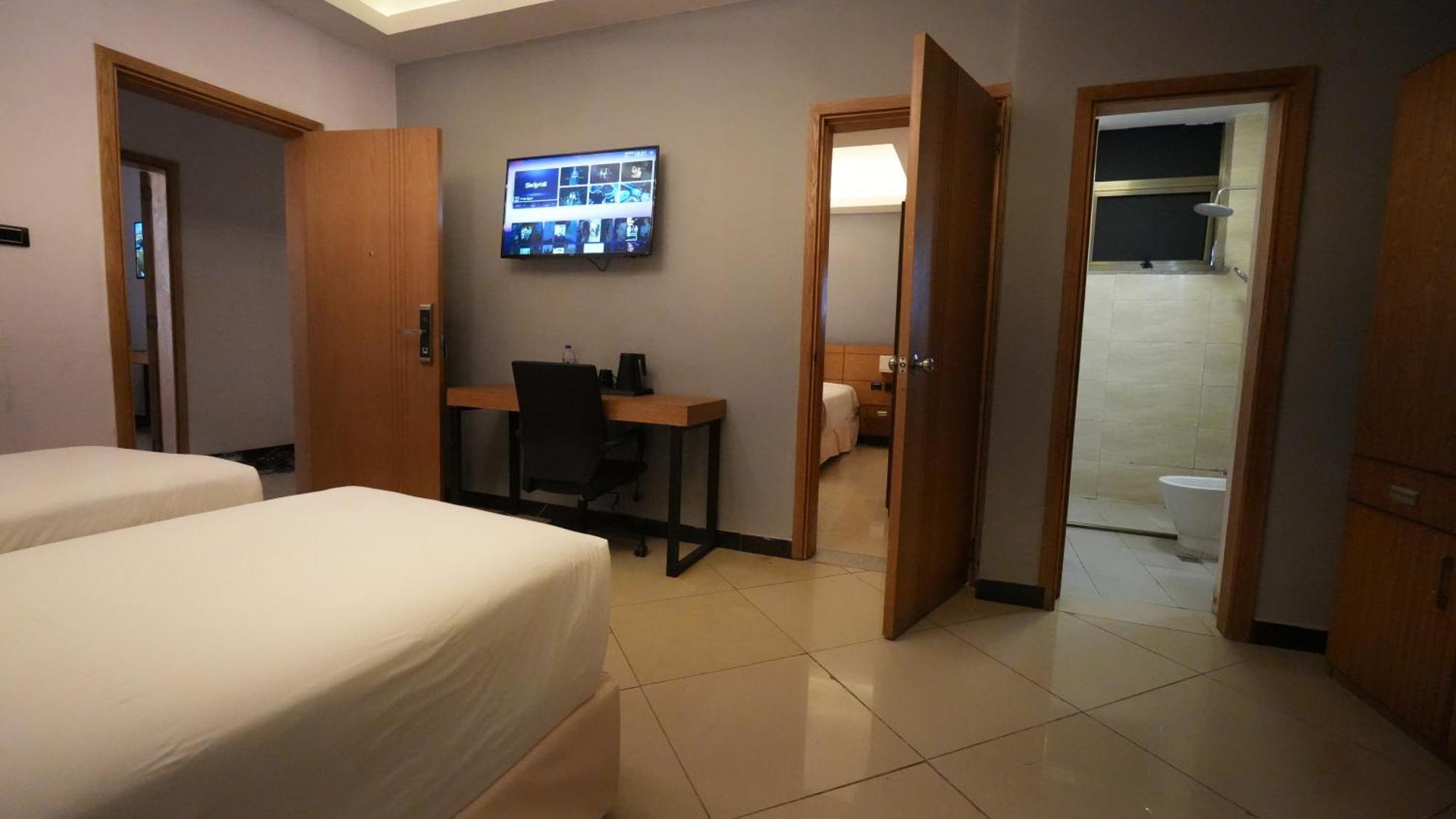 Mazeki Addis Boutique Hotel ภายนอก รูปภาพ