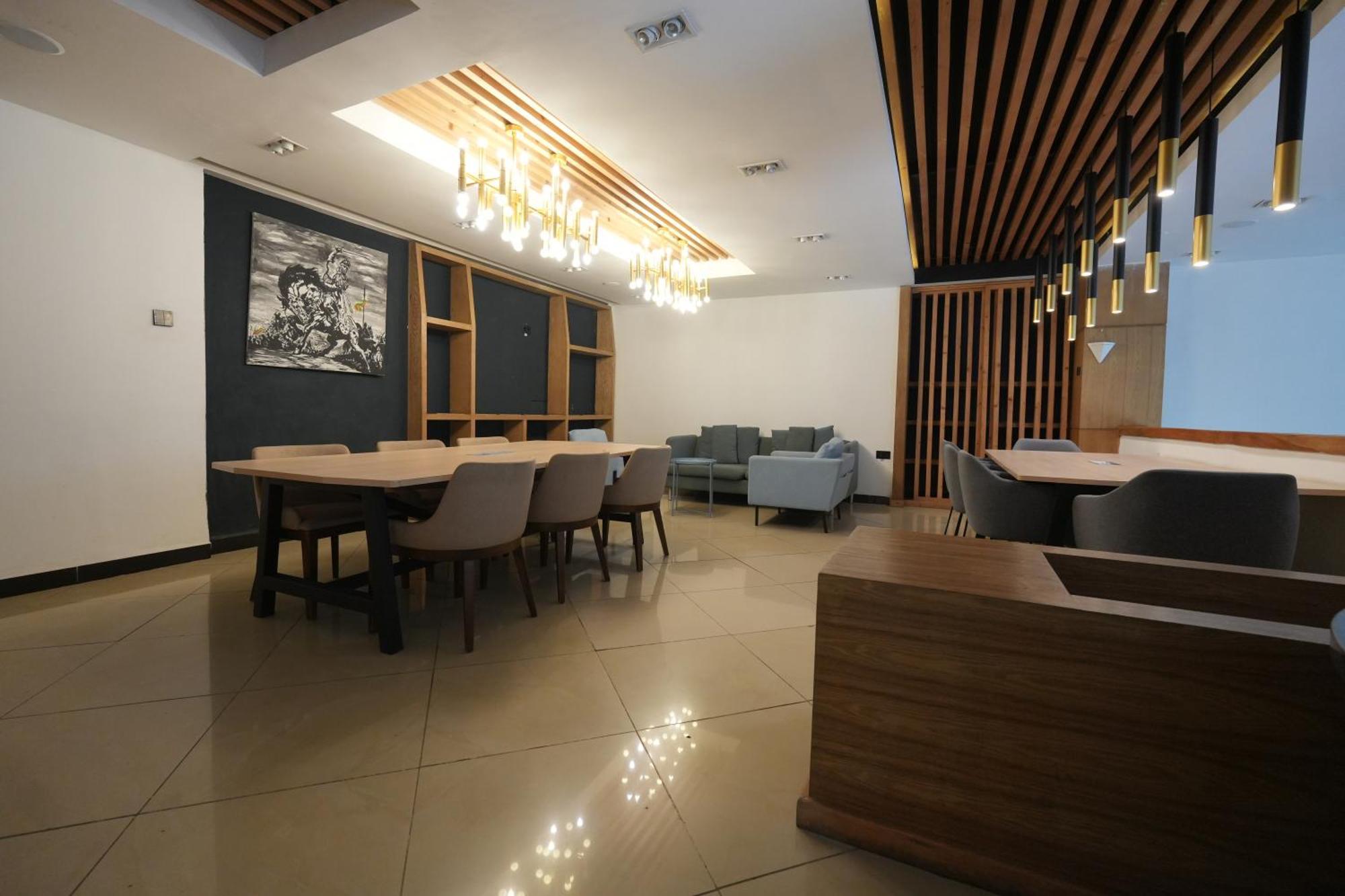 Mazeki Addis Boutique Hotel ภายนอก รูปภาพ