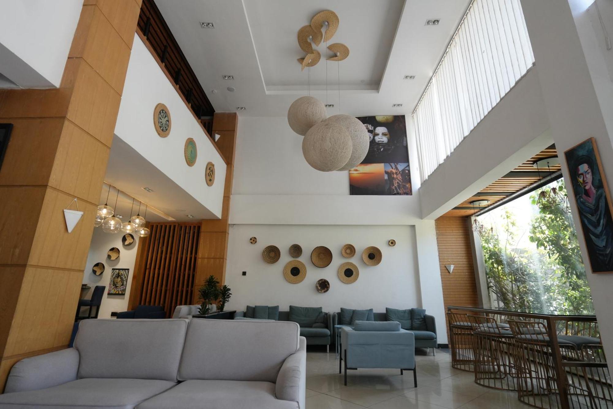 Mazeki Addis Boutique Hotel ภายนอก รูปภาพ