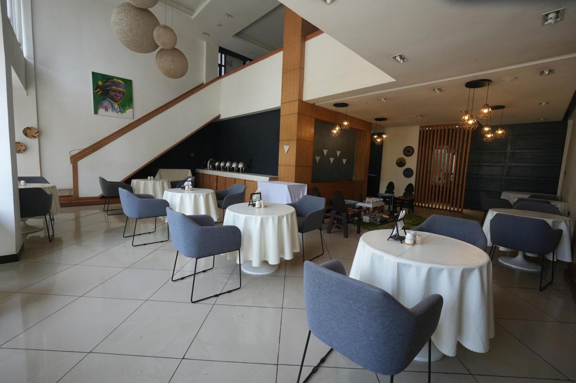Mazeki Addis Boutique Hotel ภายนอก รูปภาพ